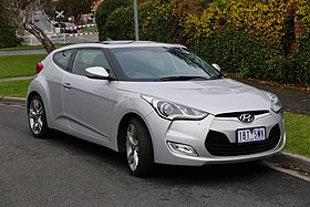 2013 Hyundai Veloster (FS2) + hatchback (2015-07-03) 01.jpg